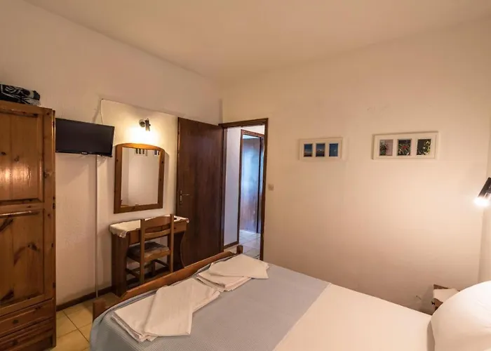 Olive And 斯卡拉伯塔麦斯